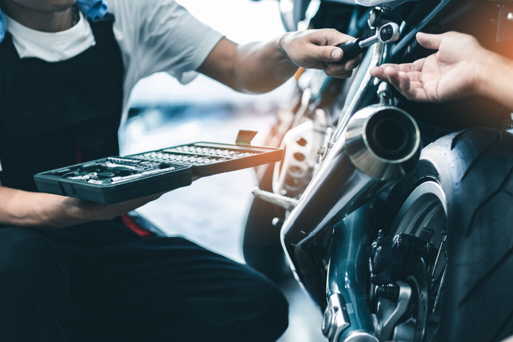 バイクのメンテナンスには工具が必須