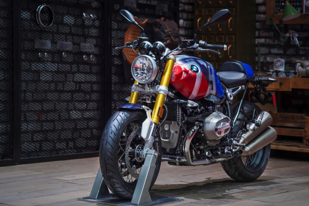 バイクをレストアする方法