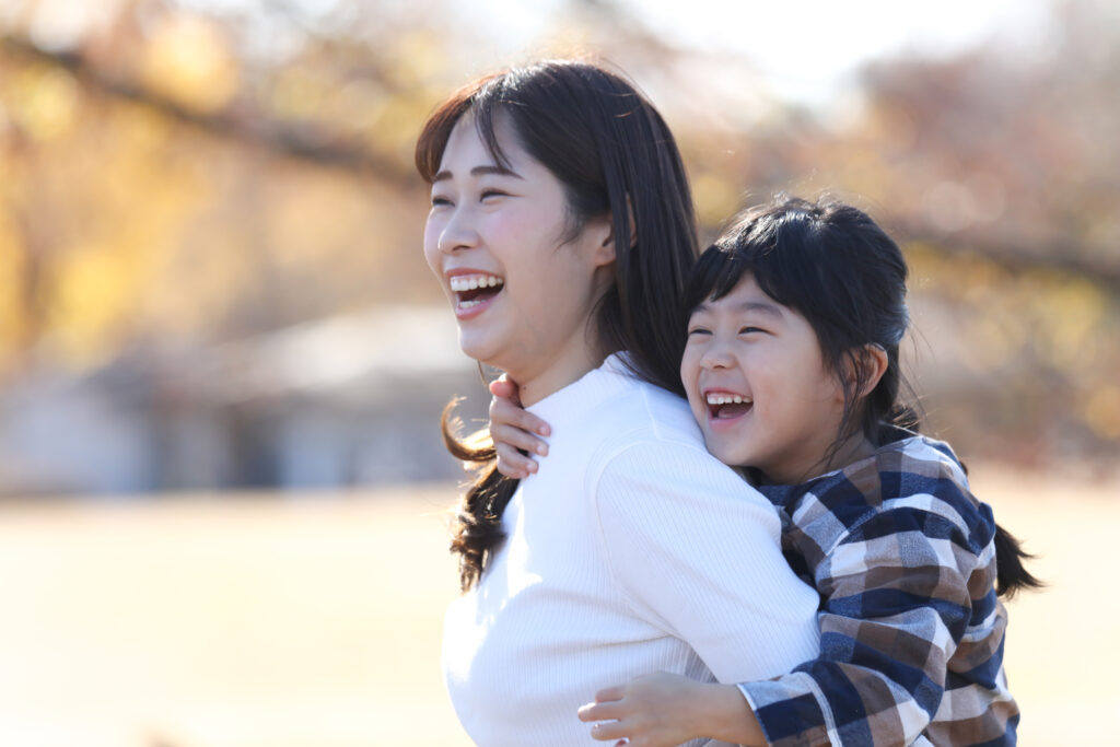 幼い子供を置いて出かけるのは危険
