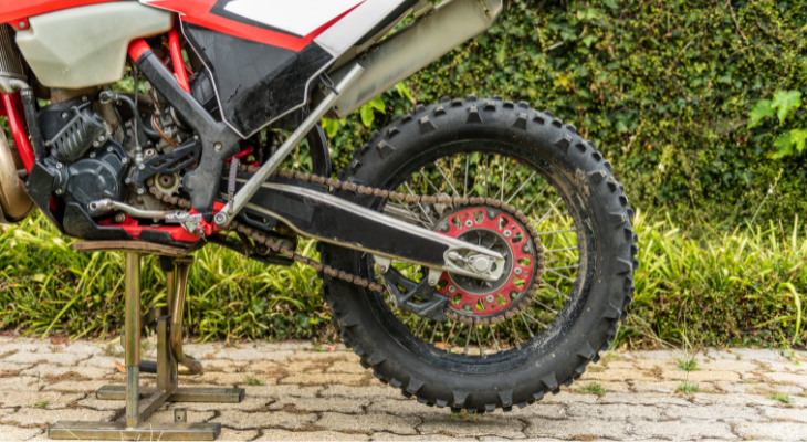 防錆スプレーを使ったバイクメンテナンス